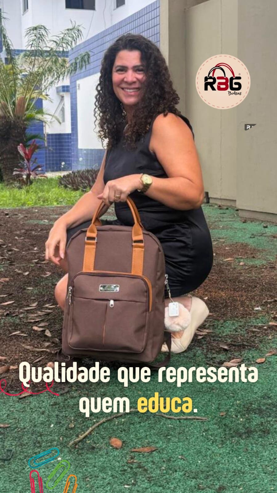 Bolsa especial com alça de sintético