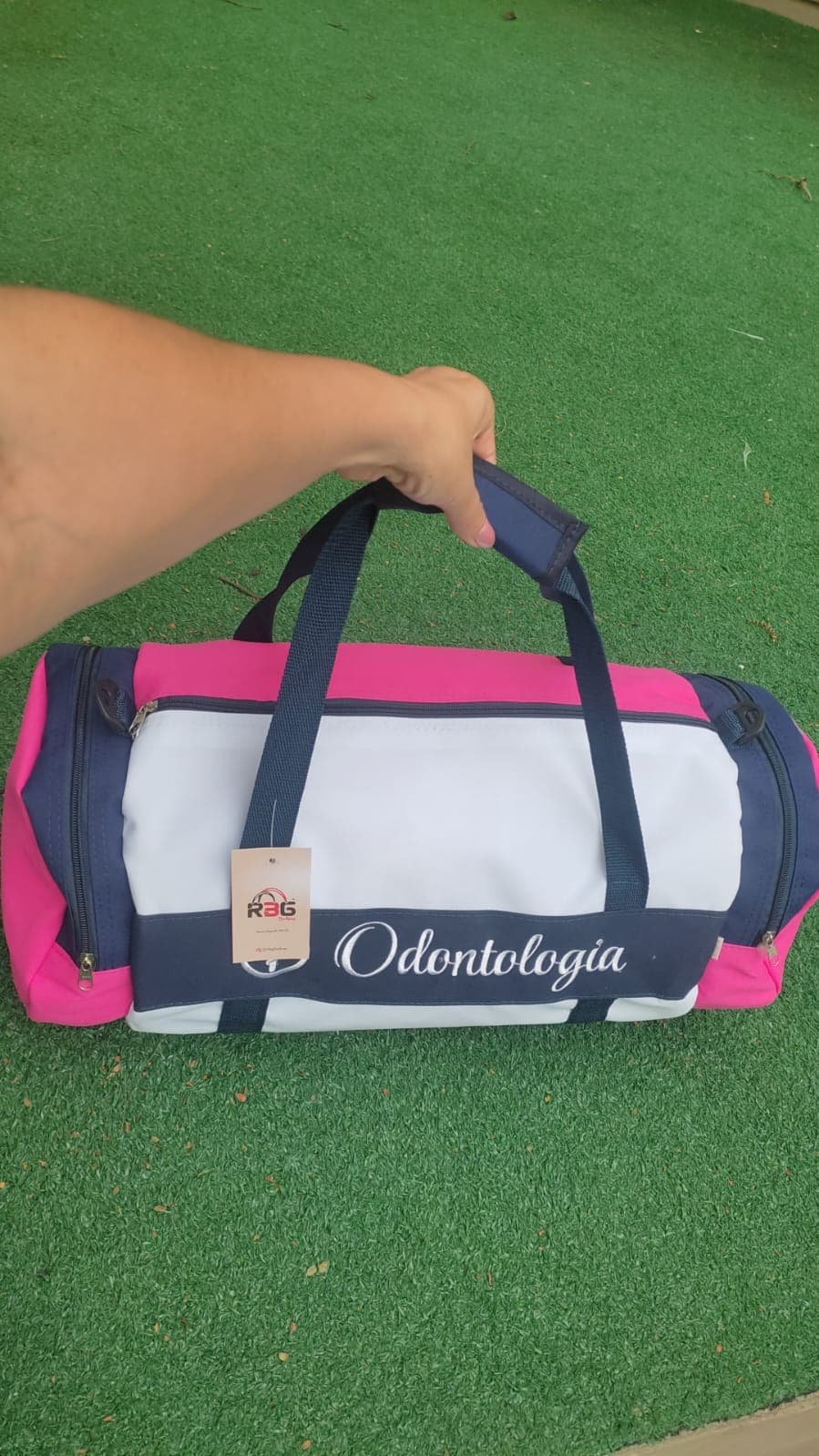 Baú m redondo com dois bolsos laterais